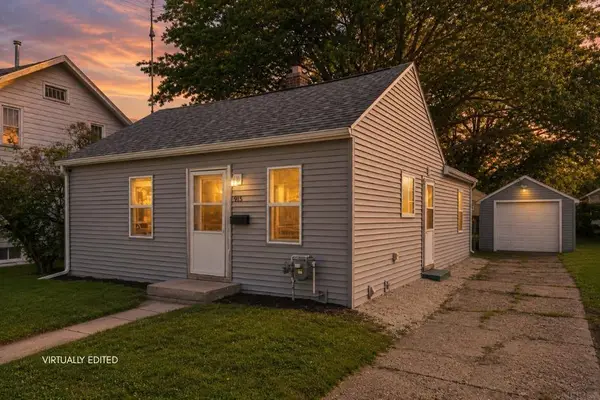 915 Leavitt Street, Waterloo, IA 50702