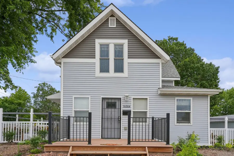 1714 12th Avenue, Eldora, IA 50627 - #3