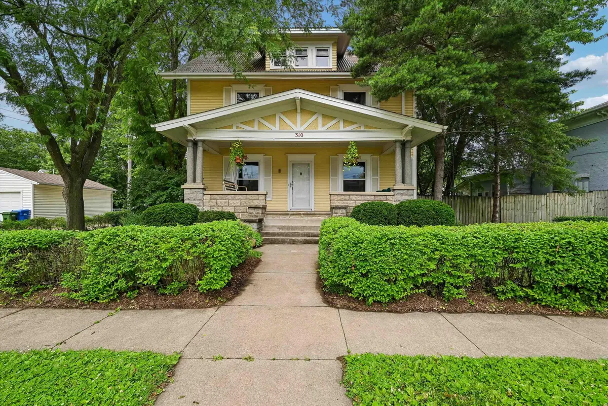 310 SW 5th Street, Waverly, IA 50677 - #1