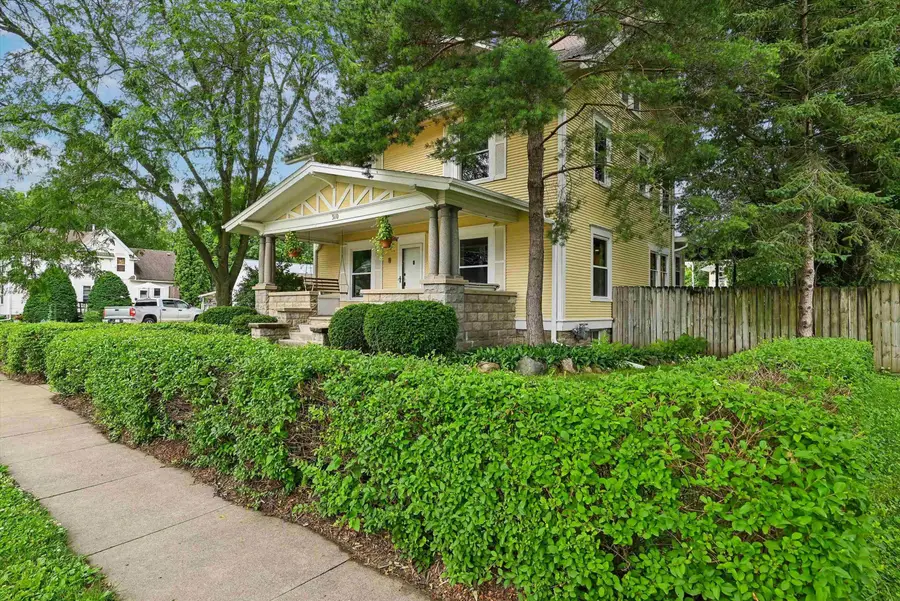 310 SW 5th Street, Waverly, IA 50677 - #2