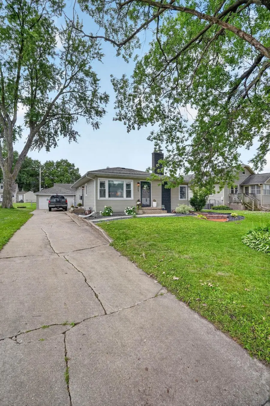204 Cornwall Avenue, Waterloo, IA 50702 - #3