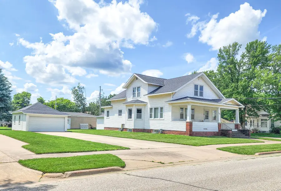 508 New Street, Manchester, IA 52057 - #2