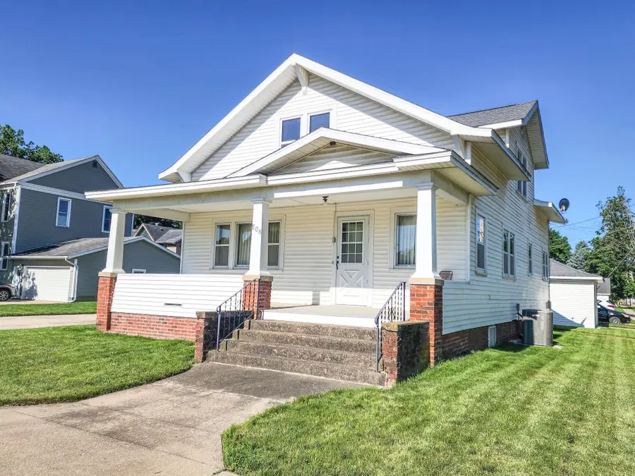 508 New Street, Manchester, IA 52057 - #3
