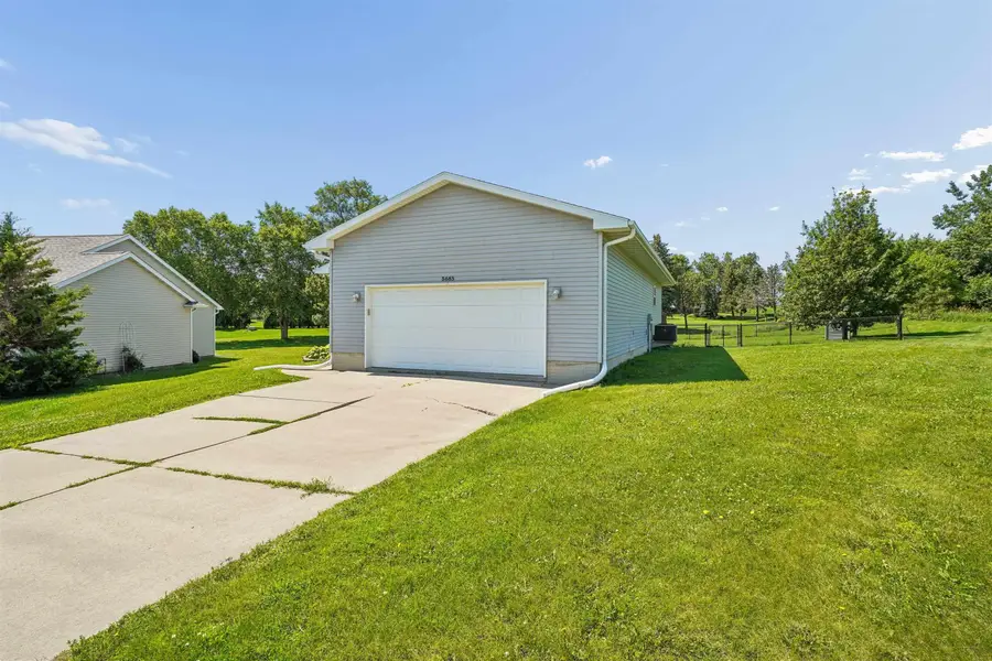 5685 Summerland Drive, Waterloo, IA 50701 - #3