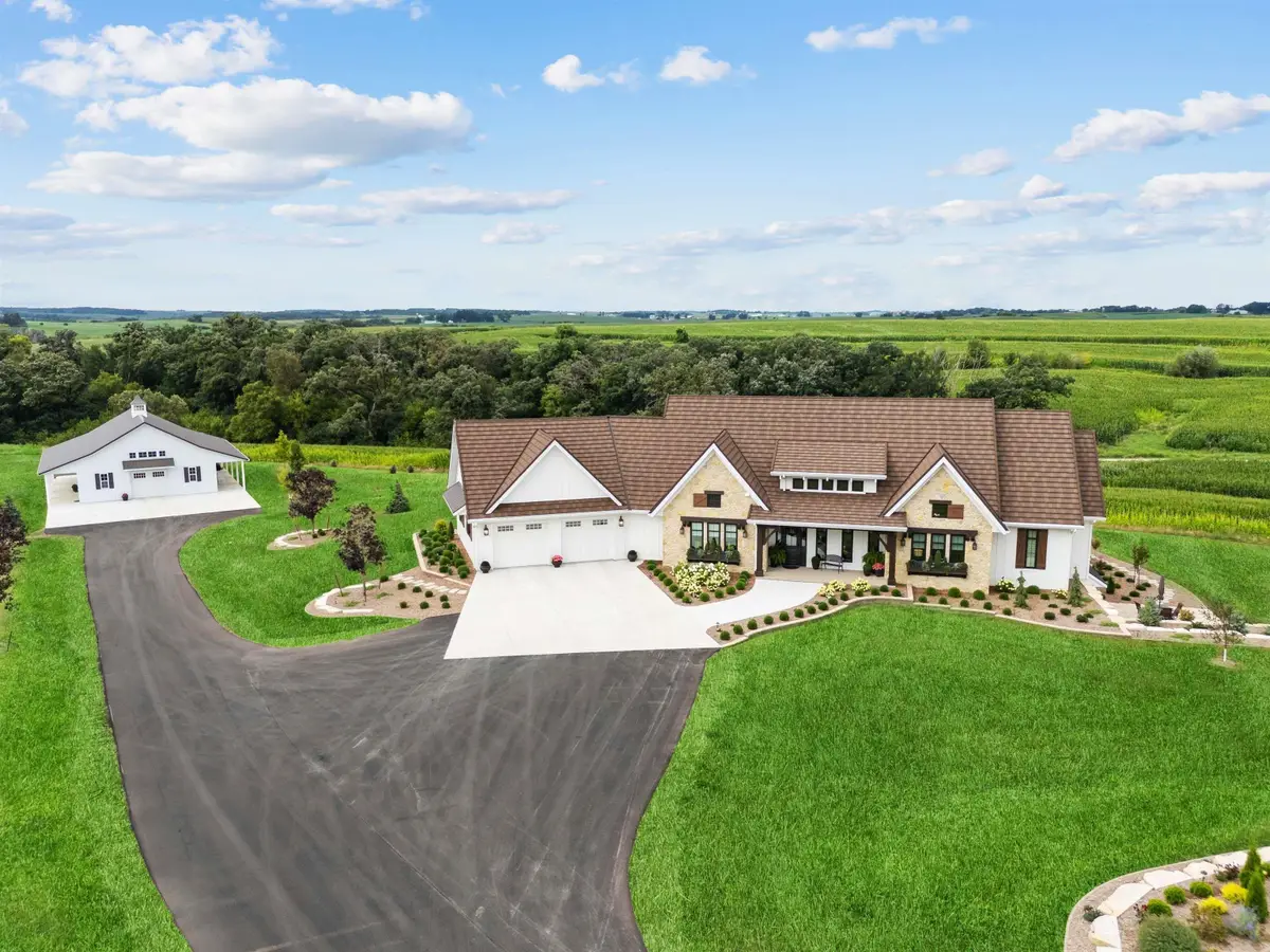 2351 Trail View Road, Decorah, IA 52101 - #1
