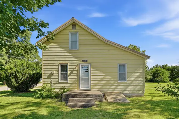 628 W Superior Street, Clarksville, IA 50619