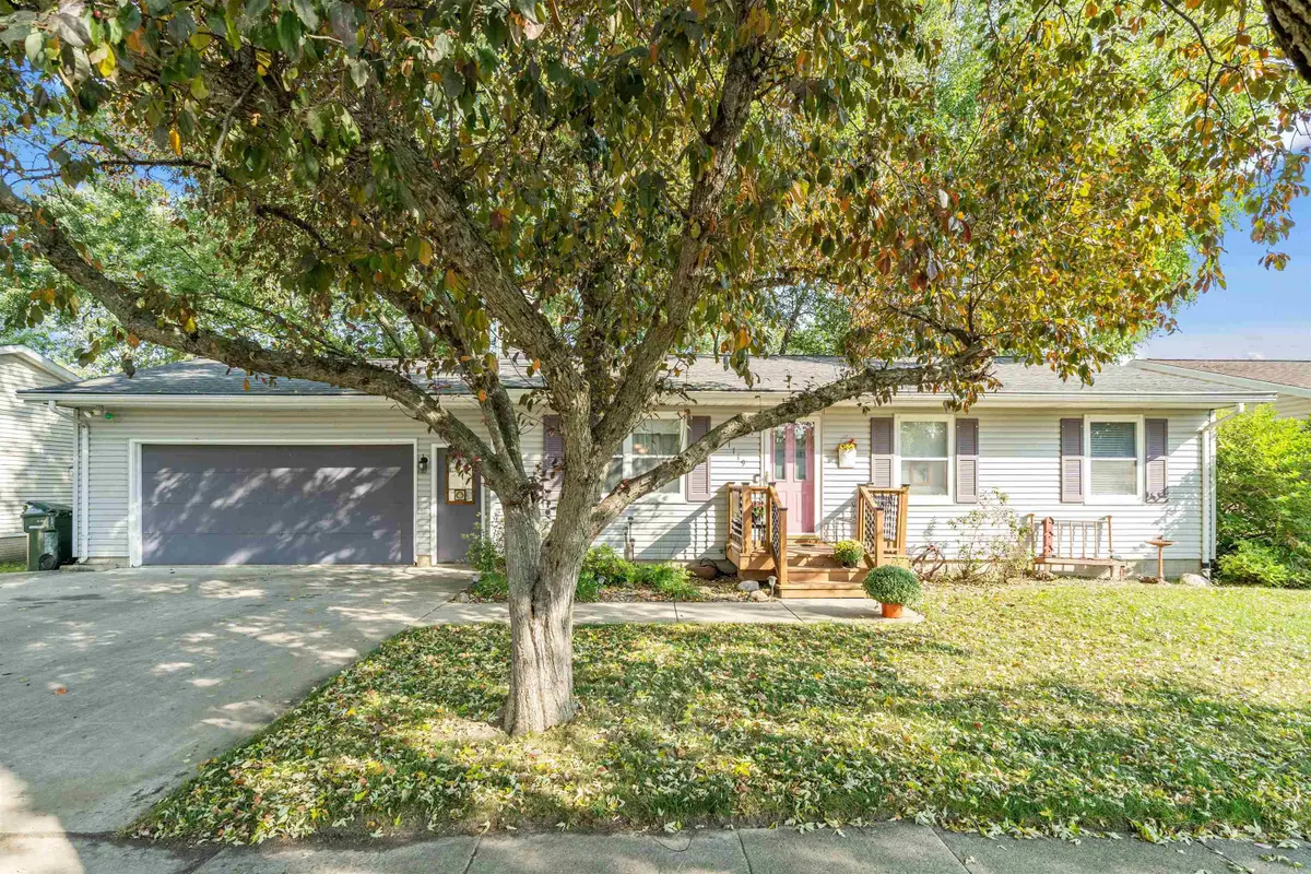 1119 Kaplan Drive, Waterloo, IA 50702 - #1