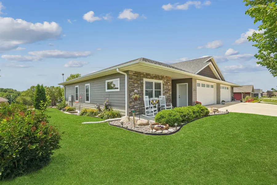 2440 Red Oak Road, Decorah, IA 52101 - #2