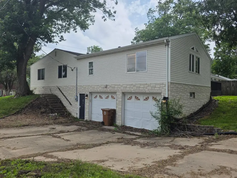 1661 Newell, Waterloo, IA 50703 - #3