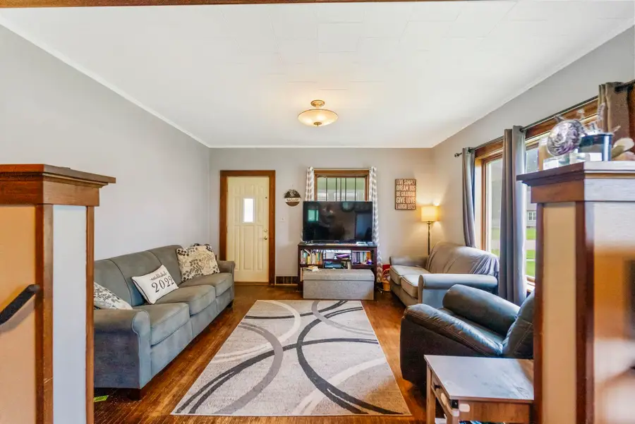 811 N Railroad Street, Sumner, IA 50674 - #3