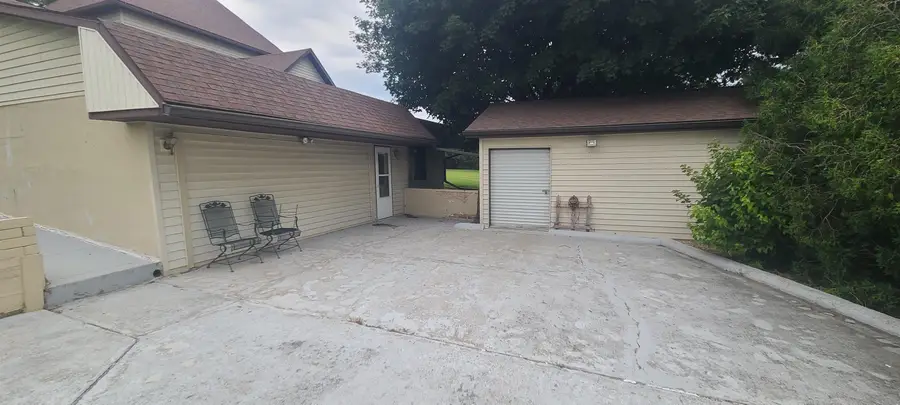 713 S Water Street, Monona, IA 52159 - #2