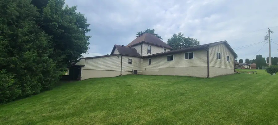 713 S Water Street, Monona, IA 52159 - #3