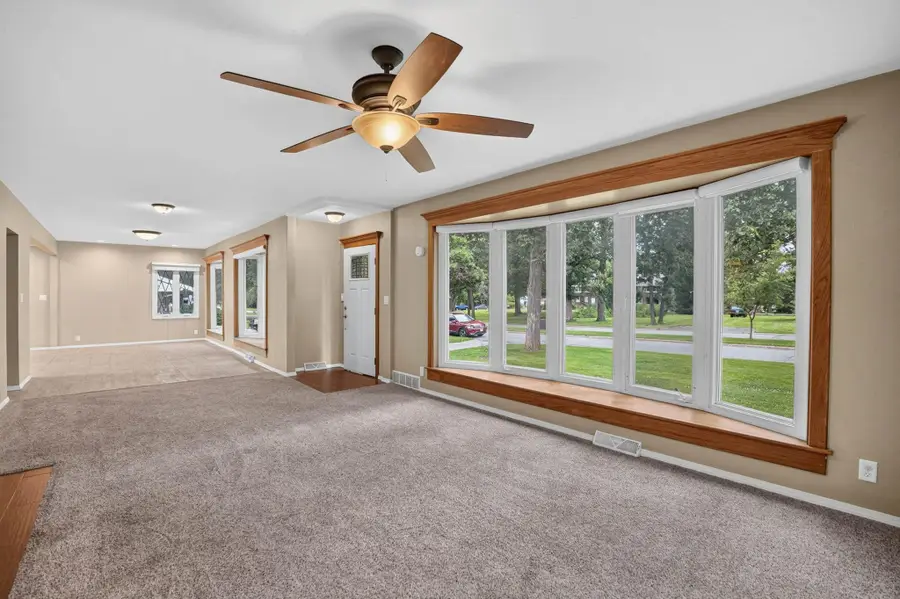 2221 Grand Boulevard, Cedar Falls, IA 50613 - #3