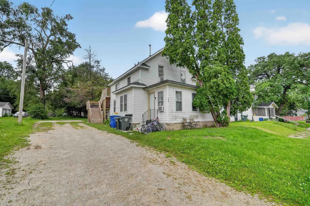314 Lester Street, Waterloo, IA 50703 - #1