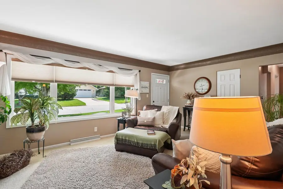 1515 W 8th Street, Cedar Falls, IA 50613 - #3