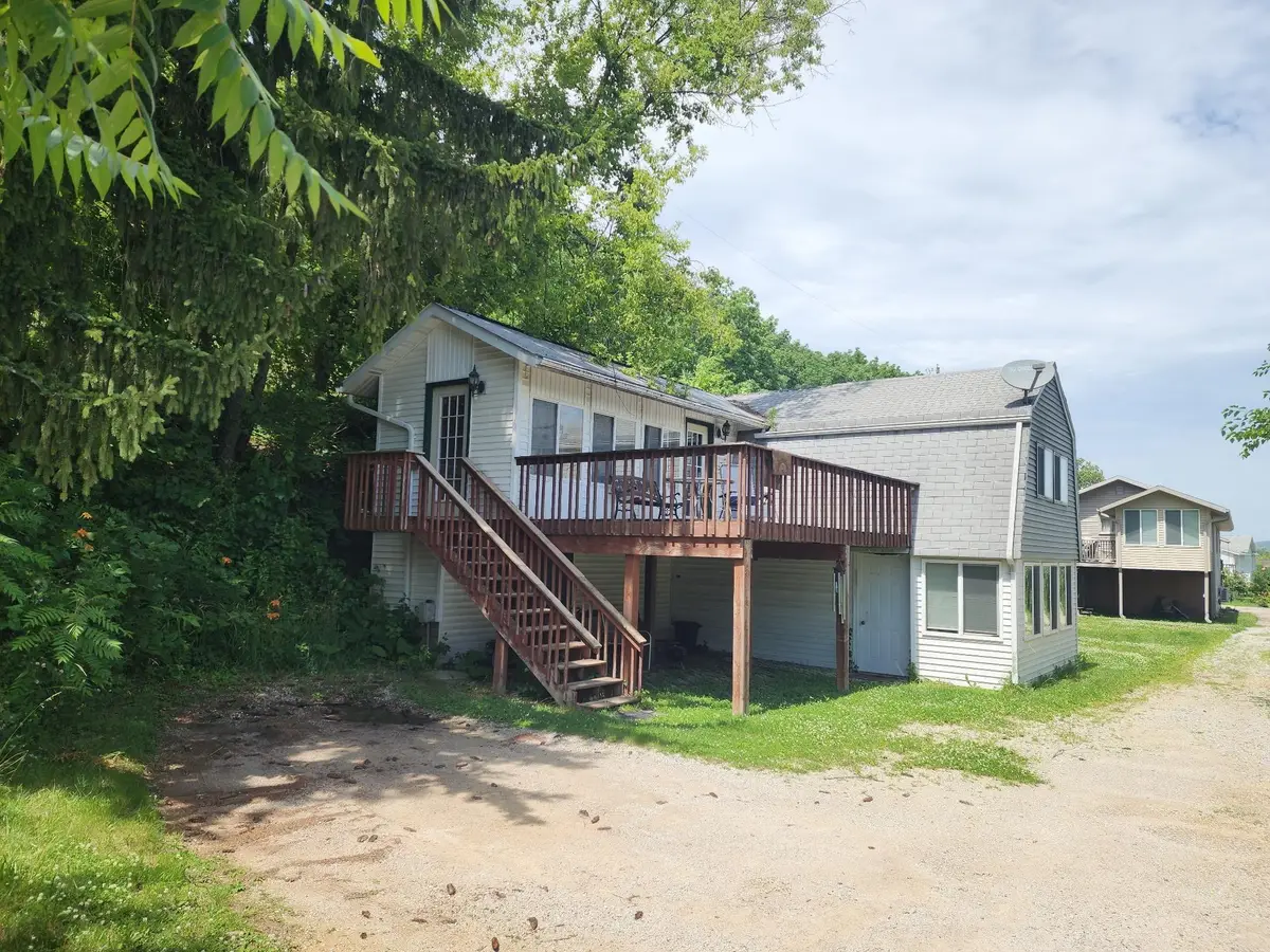 420 Lansing Harpers Road, Lansing, IA 52151 - #1