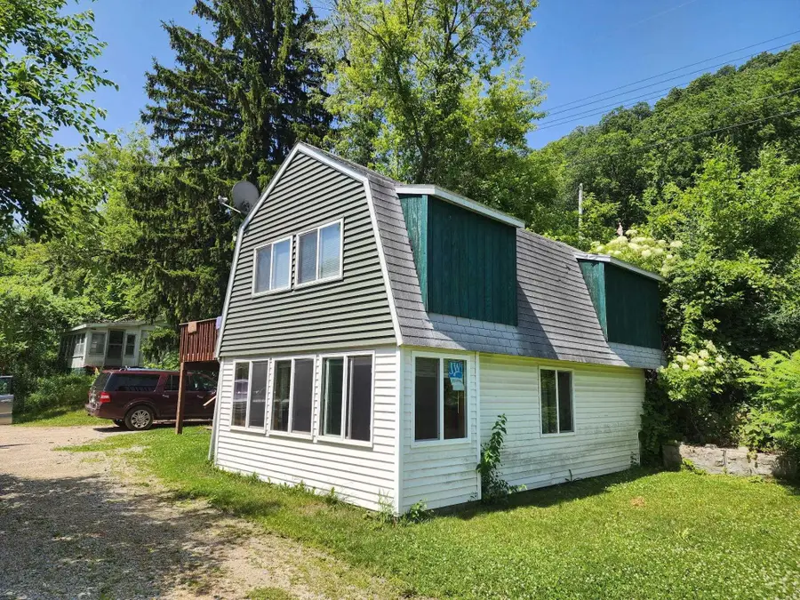 420 Lansing Harpers Road, Lansing, IA 52151 - #2