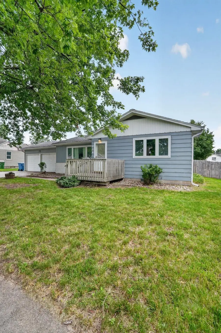 216 Hartman Avenue, Waterloo, IA 50701 - #2