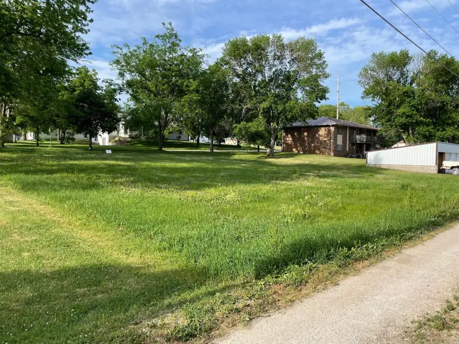 511 8th Street, Traer, IA 50675 - #2