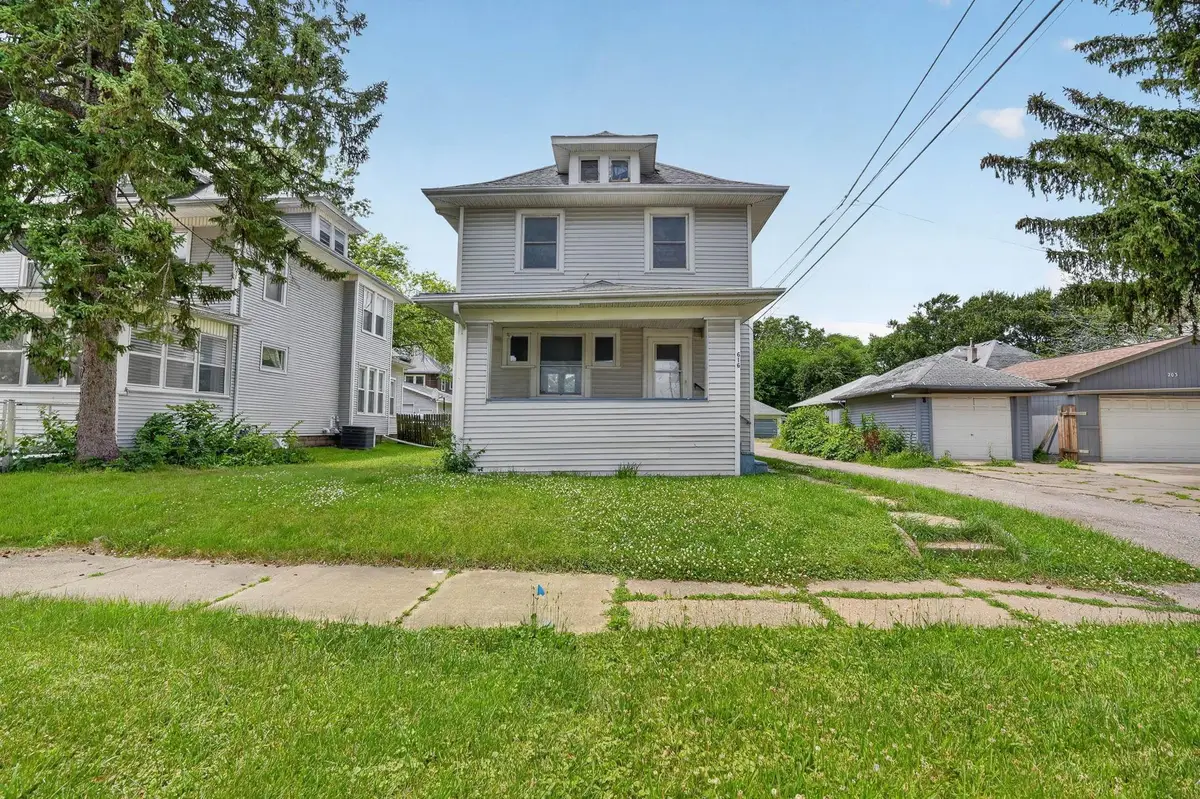 616 Kimball Avenue, Waterloo, IA 50701 - #1