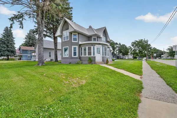755 Main Street, Jesup, IA 50648