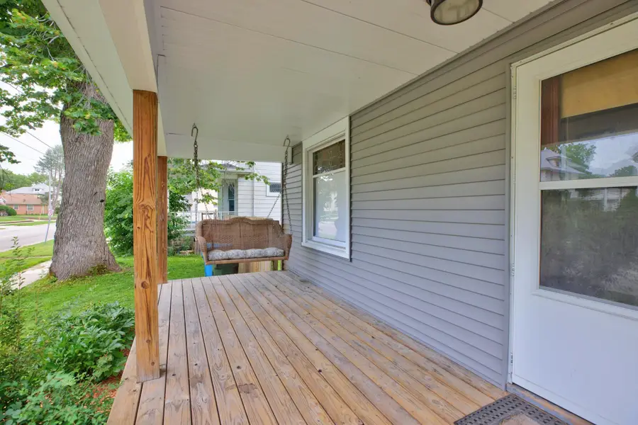 257 Hammond Avenue, Waterloo, IA 50702 - #3