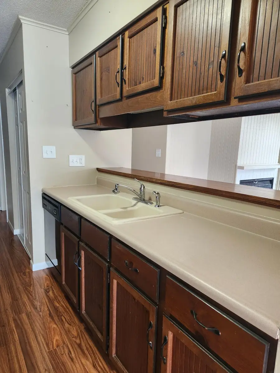 4864 Harmony Place, Waterloo, IA 50701 - #3