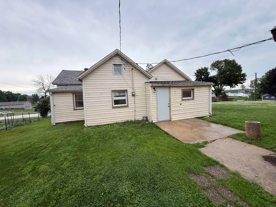 202 E Henry Street, Calmar, IA 52132 - #2