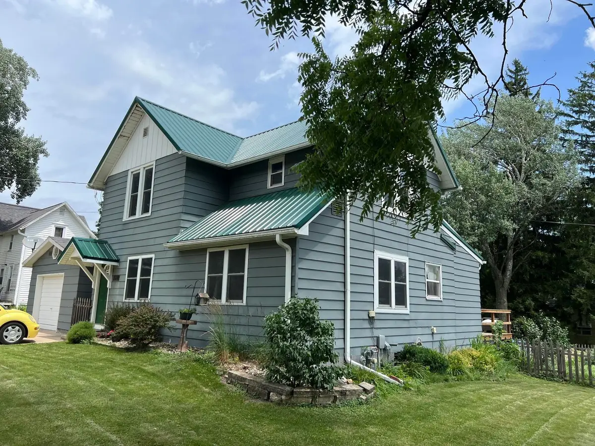 407 Union Street, Fayette, IA 52142 - #1