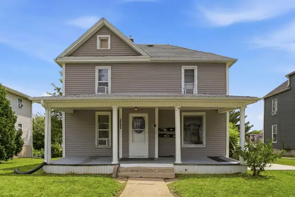 2504 Olive Street, Cedar Falls, IA 50613