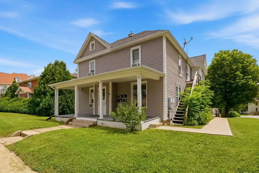 2504 Olive Street, Cedar Falls, IA 50613 - #3