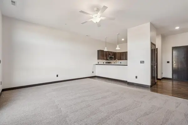 120 Twin Steeples Circle Ne #215, Dyersville, IA 52040
