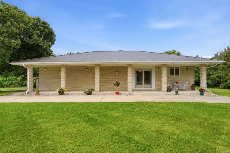 305 Worth Street, Lamont, IA 50650 - #1