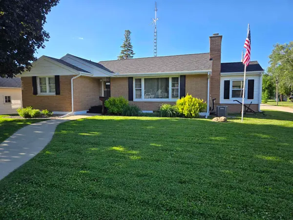 214 7th Ave E, Cresco, IA 52136