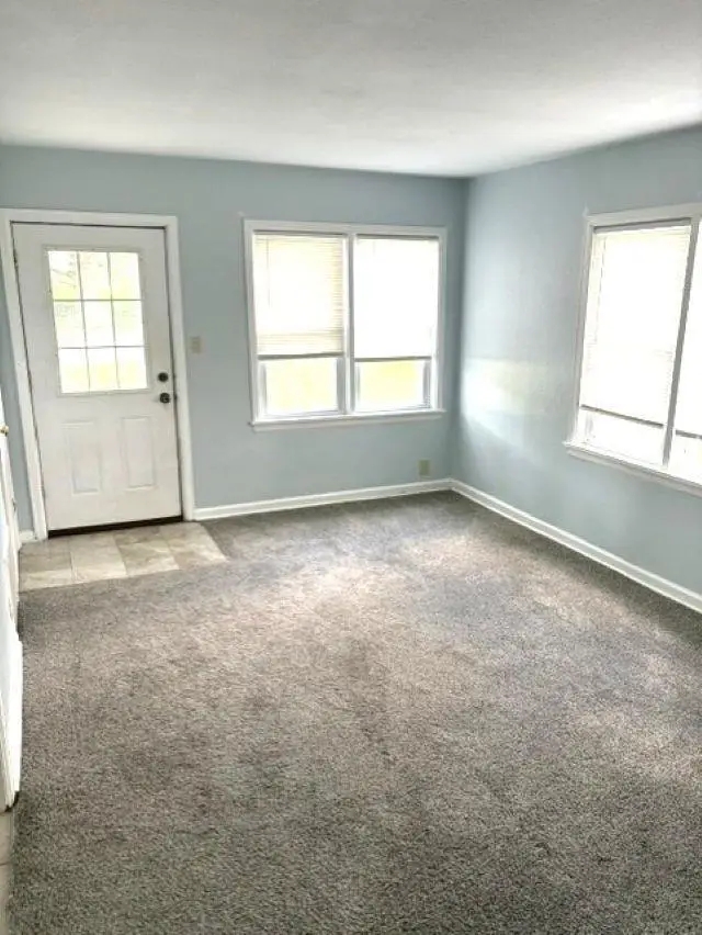320 Ohio Street, Waterloo, IA 50702 - #3