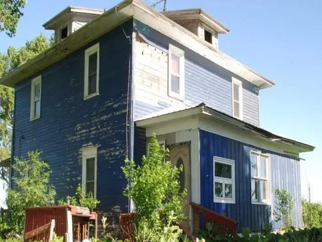 8321 L Avenue, Fayette, IA 52142 - #1