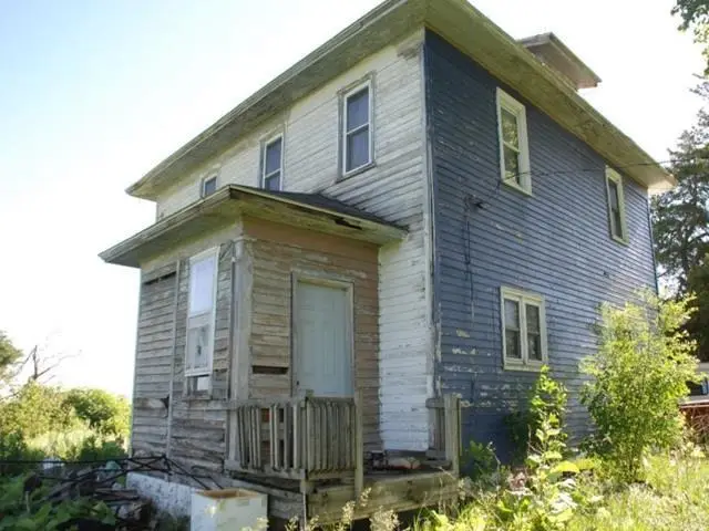 8321 L Avenue, Fayette, IA 52142 - #3