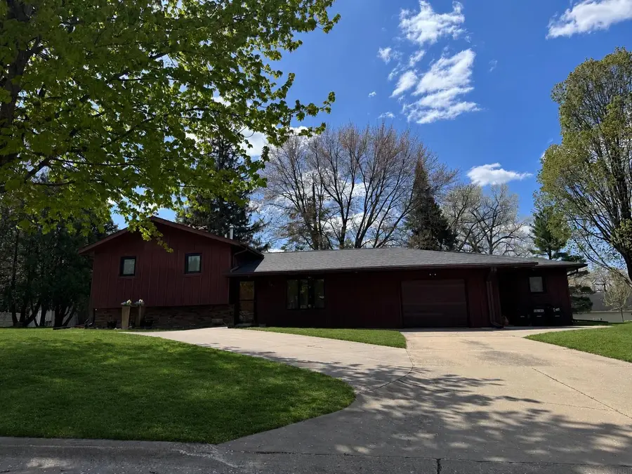 305 W 3rd Street, Riceville, IA 50466 - #2
