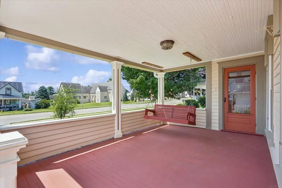 403 W Main Street, Waukon, IA 52172 - #2