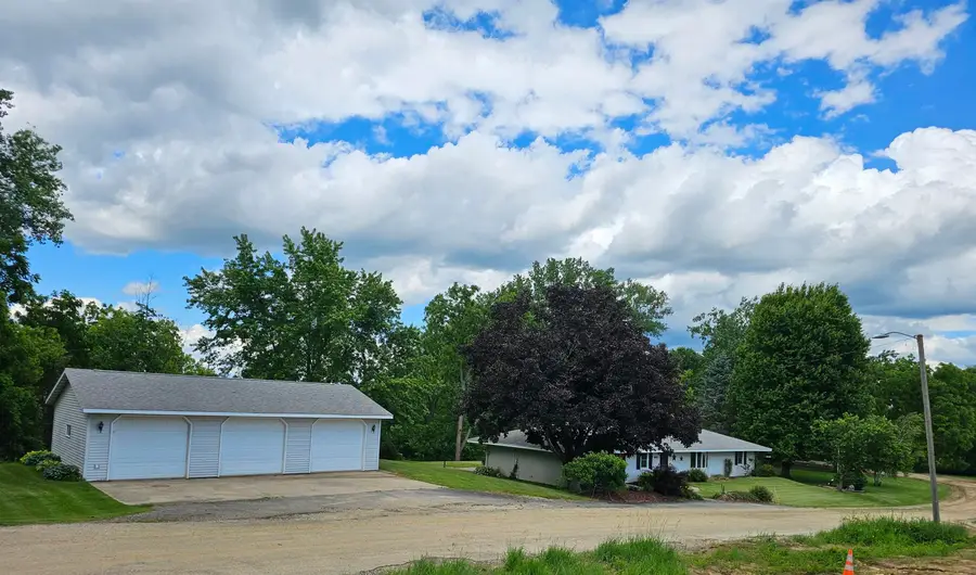 10684 E. Main St, West Union, IA 52175 - #2