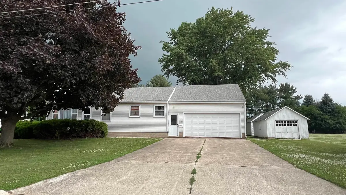710 E Jefferson Street, New Hampton, IA 50659 - #1