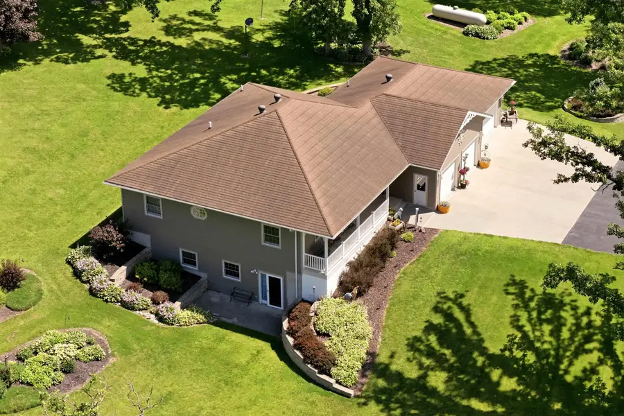1620 Valdres Road, Decorah, IA 52101 - #3