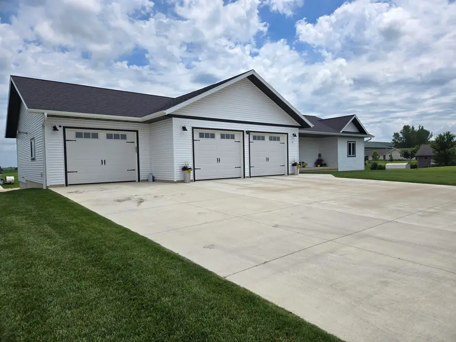 535 York Street, Cresco, IA 52136 - #2