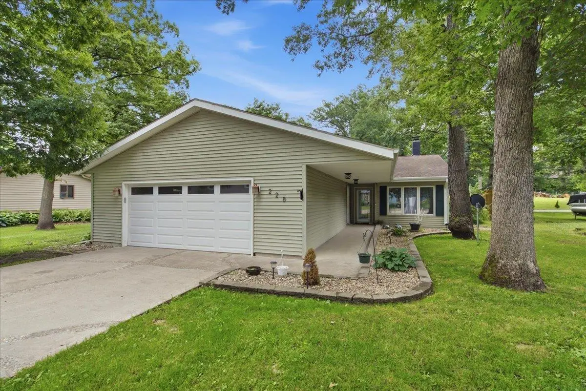 228 Oakwood Drive, Evansdale, IA 50707 - #1