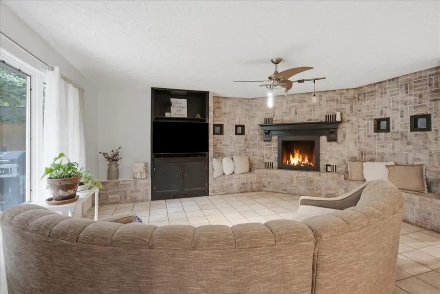 228 Oakwood Drive, Evansdale, IA 50707 - #2