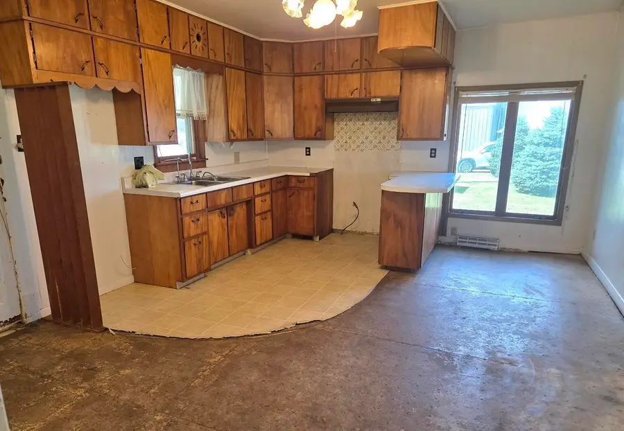 2035 C. Avenue, Lamont, IA 50650 - #3