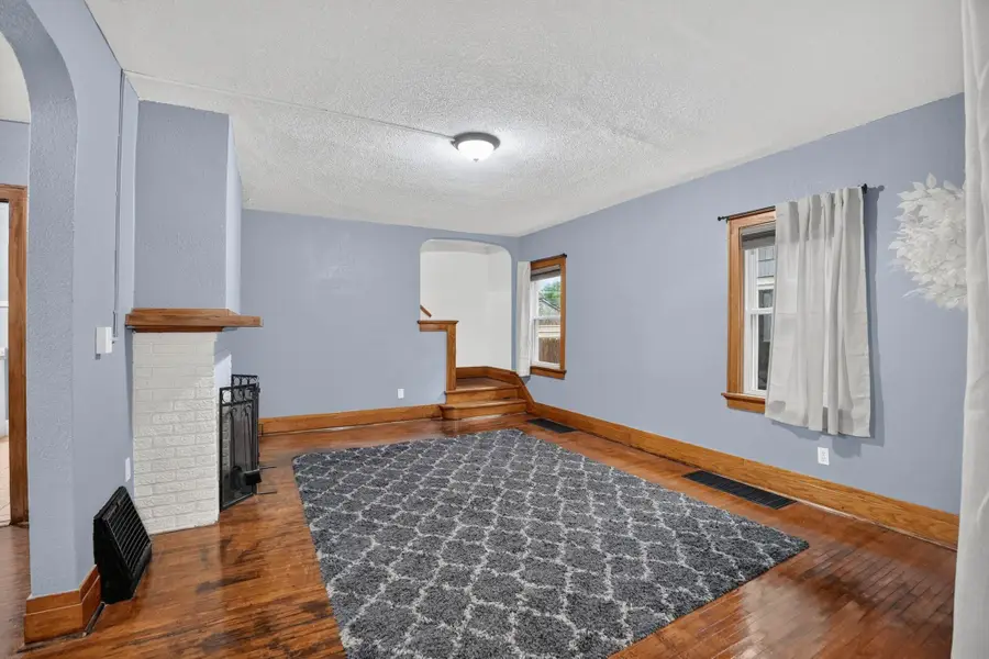 1216 Independence Avenue, Waterloo, IA 50703 - #2