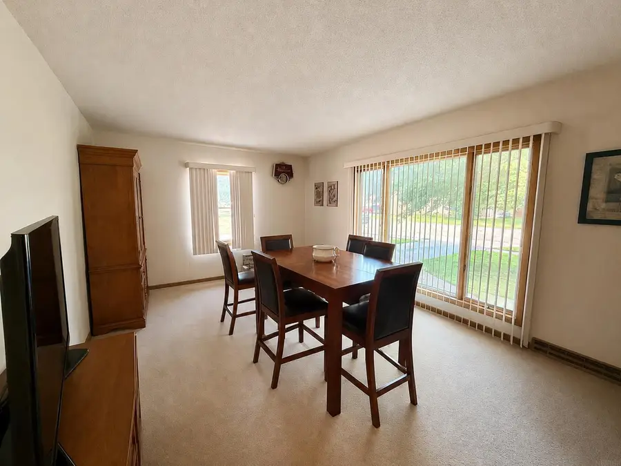 435 Church Street, Jesup, IA 50648 - #2