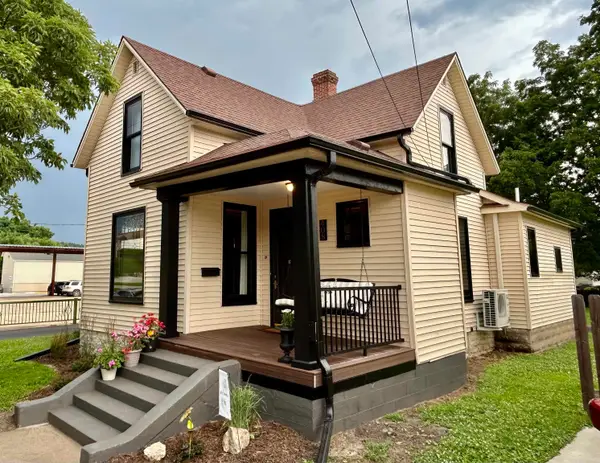 408 Winnebago Street, Decorah, IA 52101