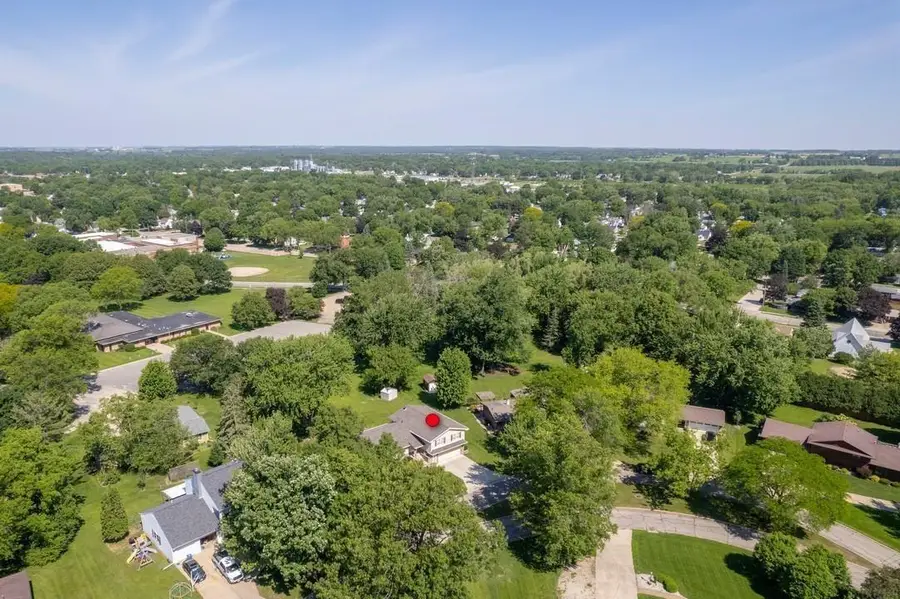 1202 Ellis Drive, Charles City, IA 50616 - #3